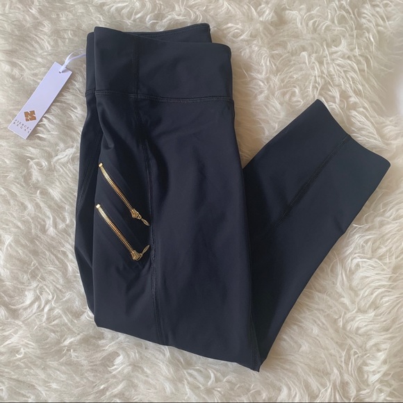 Fierce + Regal The Zippered Capri black size 6 - Picture 4 of 10